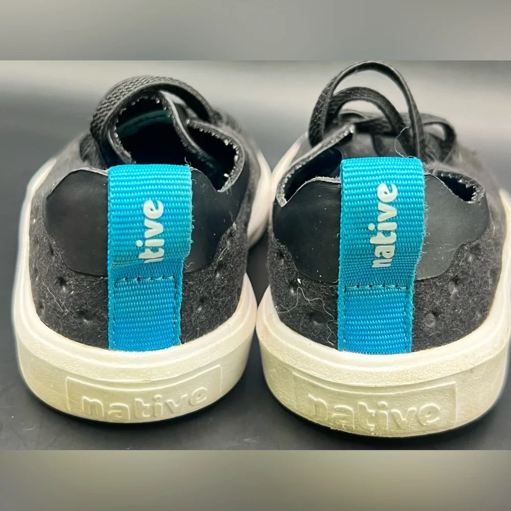Native Black and Blue Kids Shoes-Size:C6‎